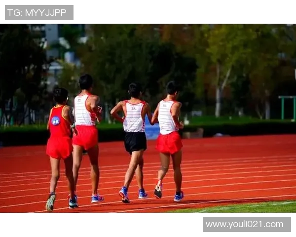 聚焦选手表现展现竞技风采：全方位剖析运动员在比赛中的卓越发挥与突破