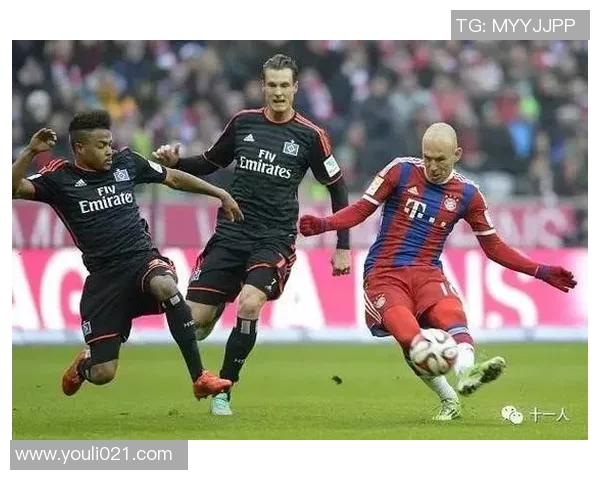 以锋为中心，探讨足球战术演变与球员角色深度分析