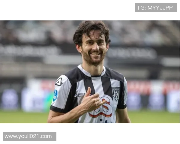 荷兰足球甲级联赛发展历程与未来趋势分析 荷兰足球甲级联赛发展历程与未来趋势分析